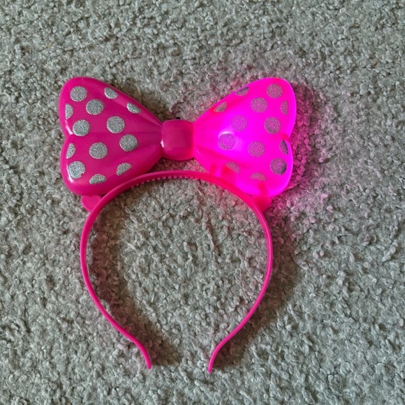Disney Minnie Mouse Light Up Head Band Bow Pink Kids - Picture 4 of 5
